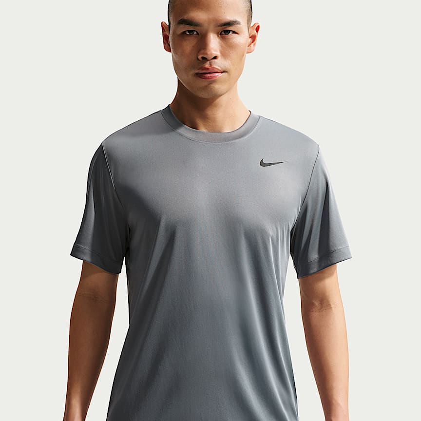 NikeCourt Victory Men's Dri-FIT Tennis Top. Nike VN